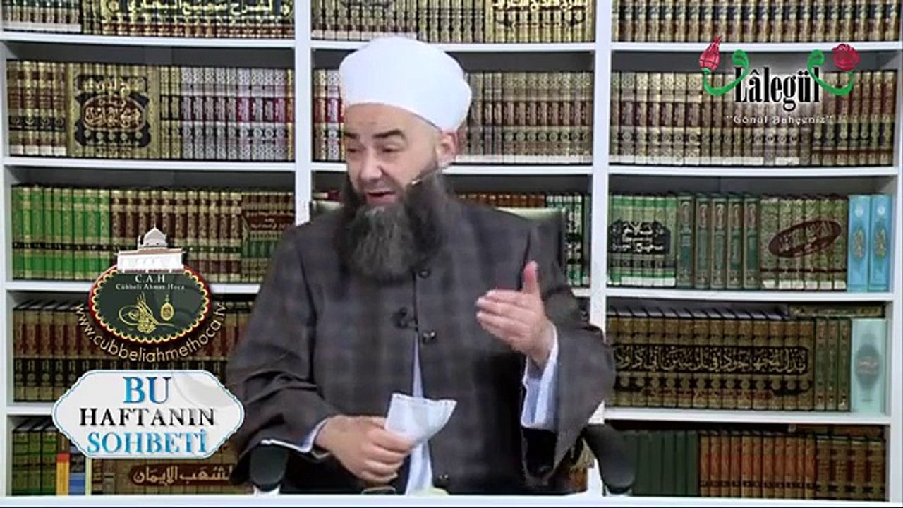 AYET OKUYAN KOMUTAN ÖRNEK BİR DAVRANIŞ SERGİLEMİŞTİR