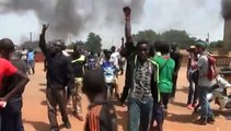 Coup d'Etat au Burkina Faso : des manifestants montrent des douilles et des blessures par balles