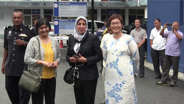 Ambiga, Elizabeth Wong & MP Manivanna Questioned By The Police Over The Bersih 4 Rally