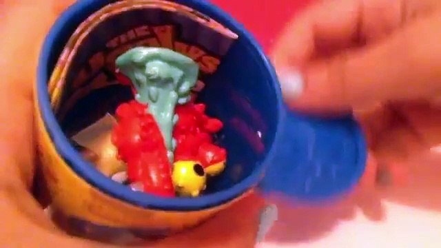 Opening blind bags: shopkins and ugglys pet shop