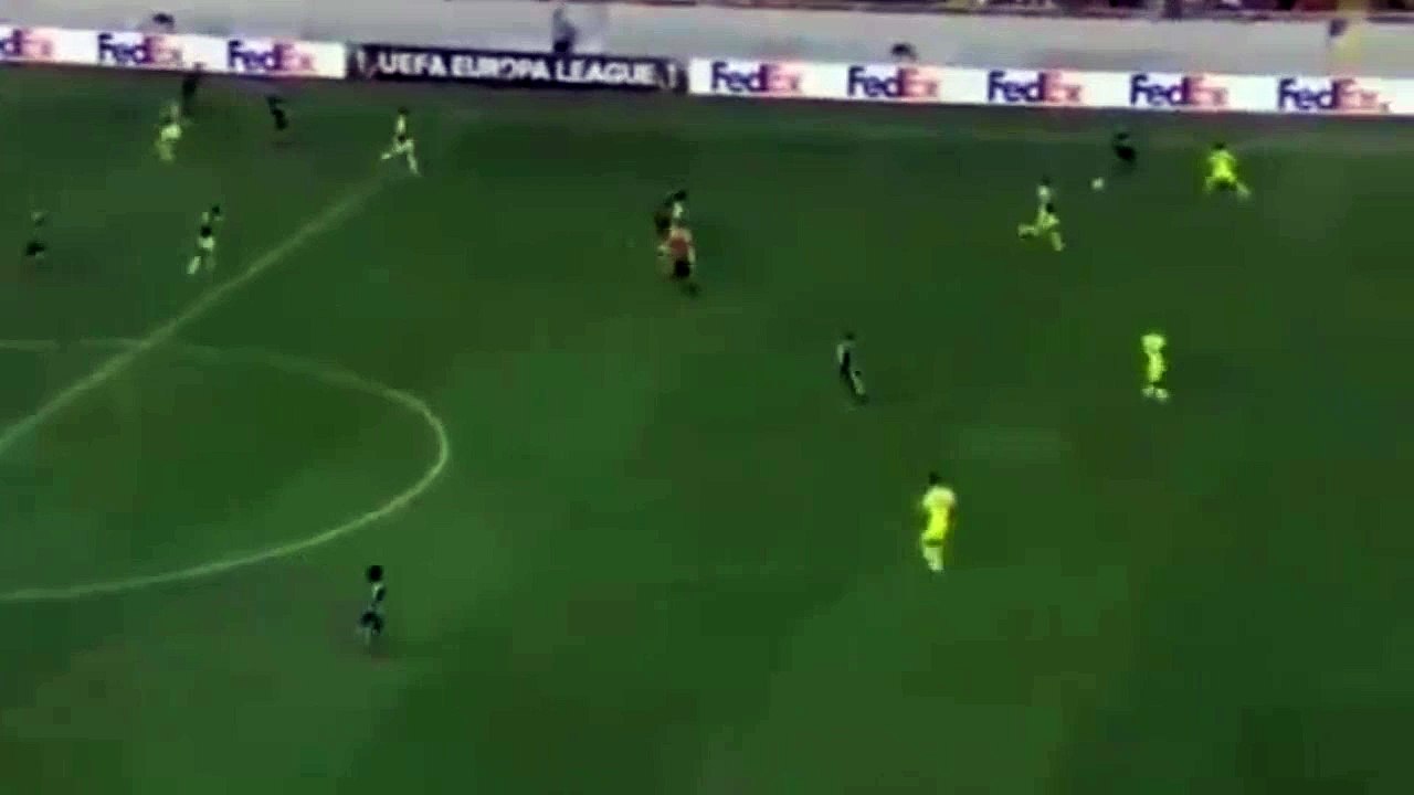 Klaas-Jan Huntelaar Amazing Goal - APOEL vs Schalke 0-2