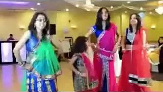 Sweet Desi Girls Mehndi Night Awesome Dance