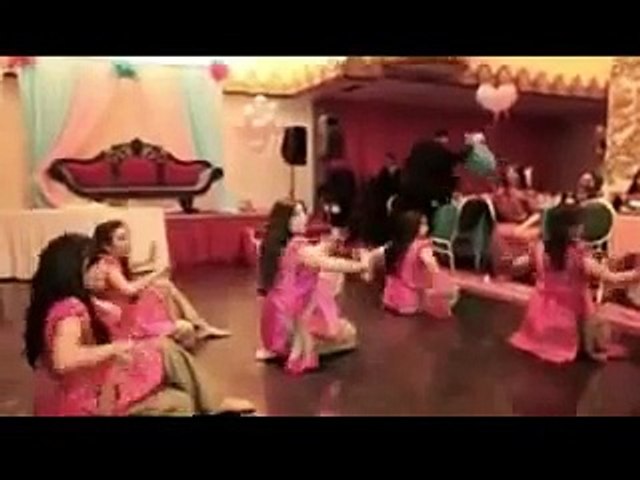 YOUNG Desi Girls AWESOME DANCE On ''BABY SHOWER Party'''