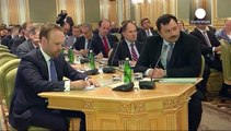 Ucraina: Poroshenko fa marcia indietro - parziale - sulla blacklist dei giornalisti