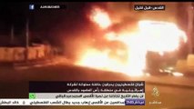 شبان فلسطينيون يحرقون حافلة مملوكة لشركة إسرائيلية في القدس