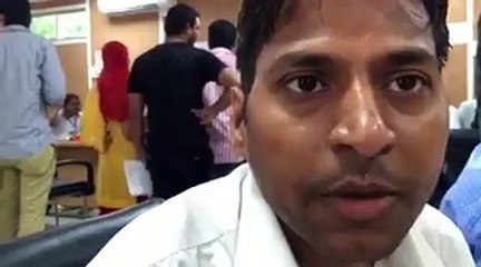 Guy praising kejriwal work