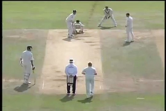 Can cricket ball spin anymore, Shane Warne at his best
