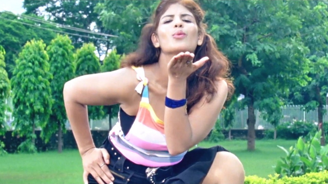 Hit Singh Vivek - Pachhattar Hajar Mangiho - Fair And Lovely | Latest Bhojpuri Hot Video Song 2015