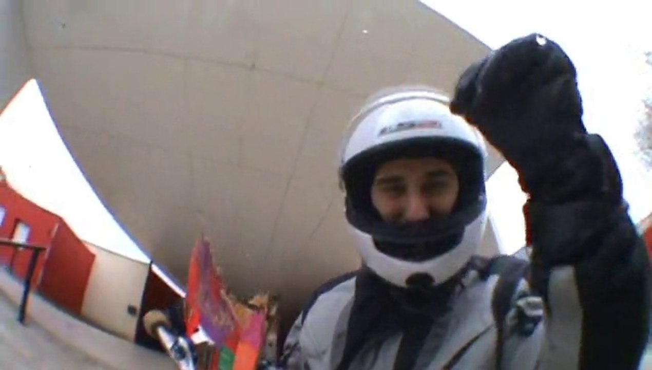 YOUR B**TY IS BACK - VIDEO DE MALADE DE SKATE 2015