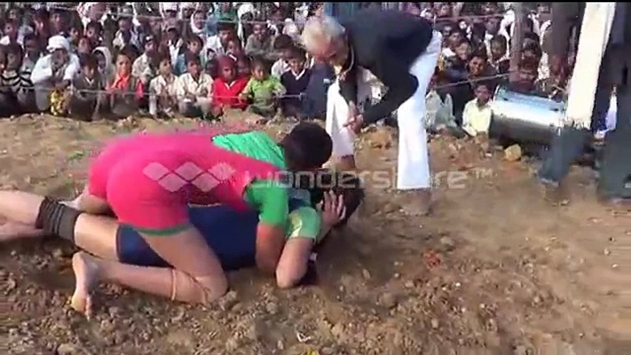 لڑکے نے لڑکی کے ساتھ زیادتی کی