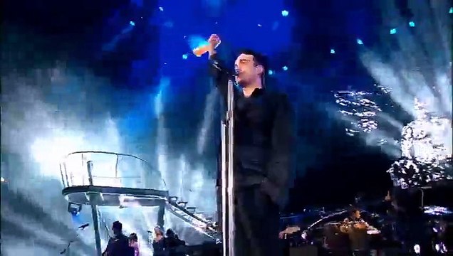 Robbie Williams - Angels ( Live at Knebworth )