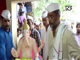 Salman Khan brings Lord Ganesh to his Home