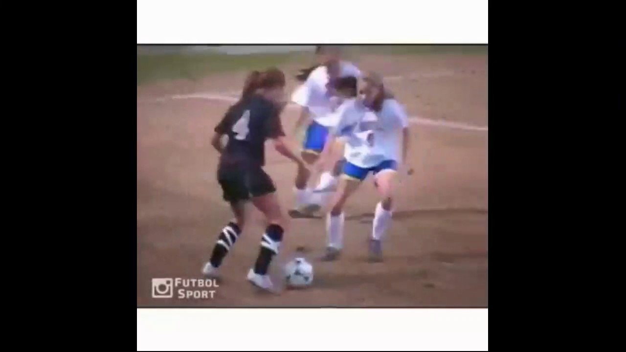 she got some moves!!