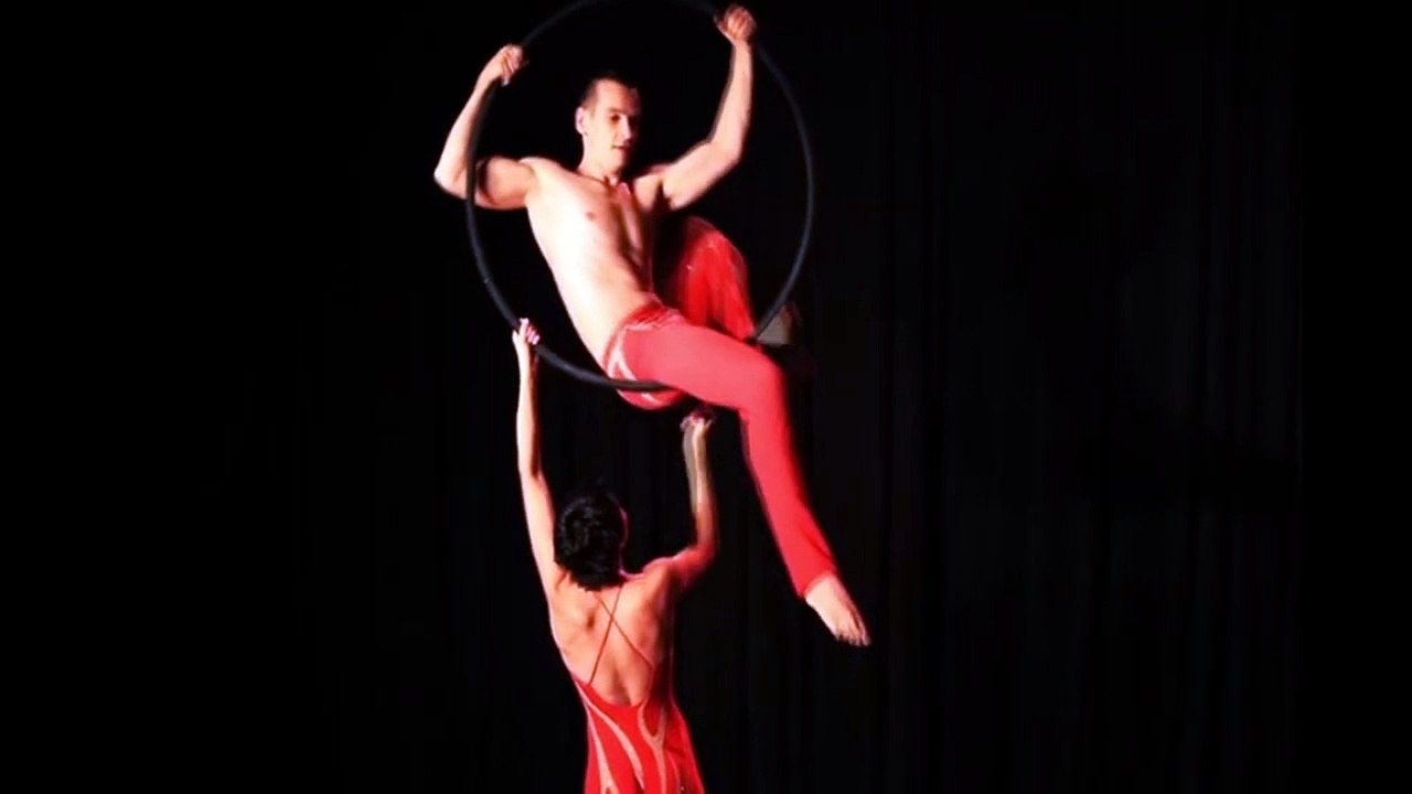 Amazing Aerial Hoop Duo - Duet Aerial Hoop Artists