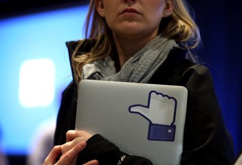 Facebook launches first news-gathering tool Signal for journalists