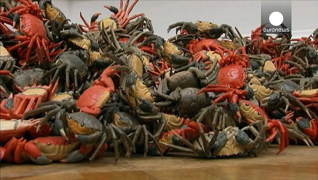 Çinli muhalif sanatçının Londra'daki sergisi sanatseverle buluştu