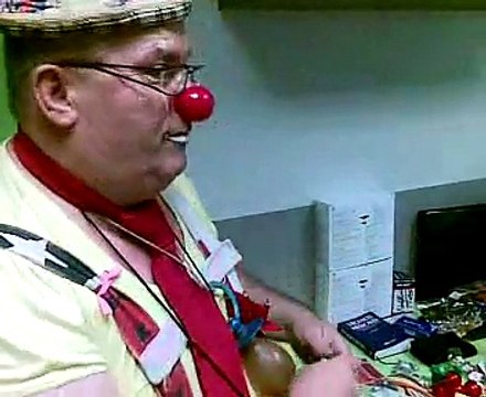 GAG et RIRE au URGENCE avec les OKAZOU's Coucou aux infirmières, infirmiers, mèdecins, cadres de santés, et à Philippe notre STAR du jour...