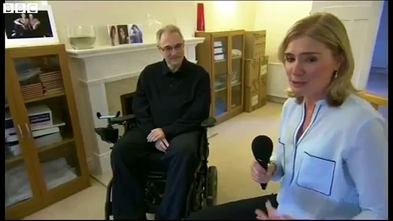 Tétraplégique, il se lève au mariage de sa fille pour faire un discours