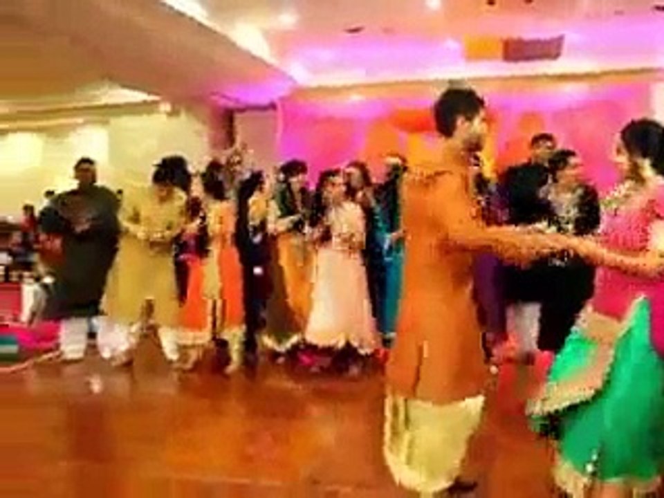 Pakistani Wedding Romantic Dance -Tere Mast Mast Do Nain HD Video Dailymotion