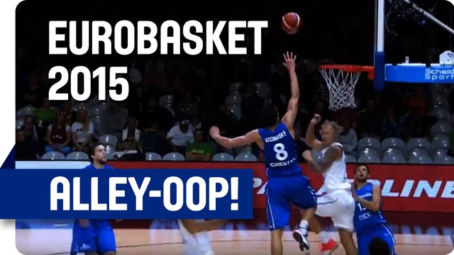 Satoransky's One-Handed Alley-Oop! - EuroBasket 2015