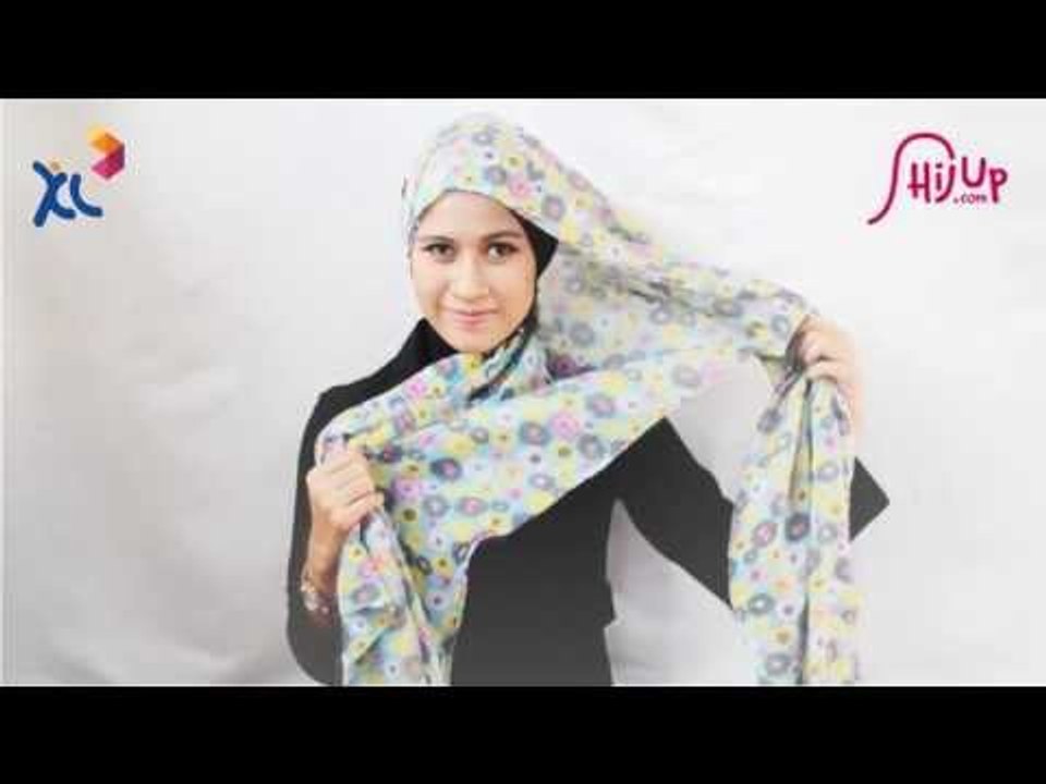 HijUp Tutorial by Shelly Rahmathia