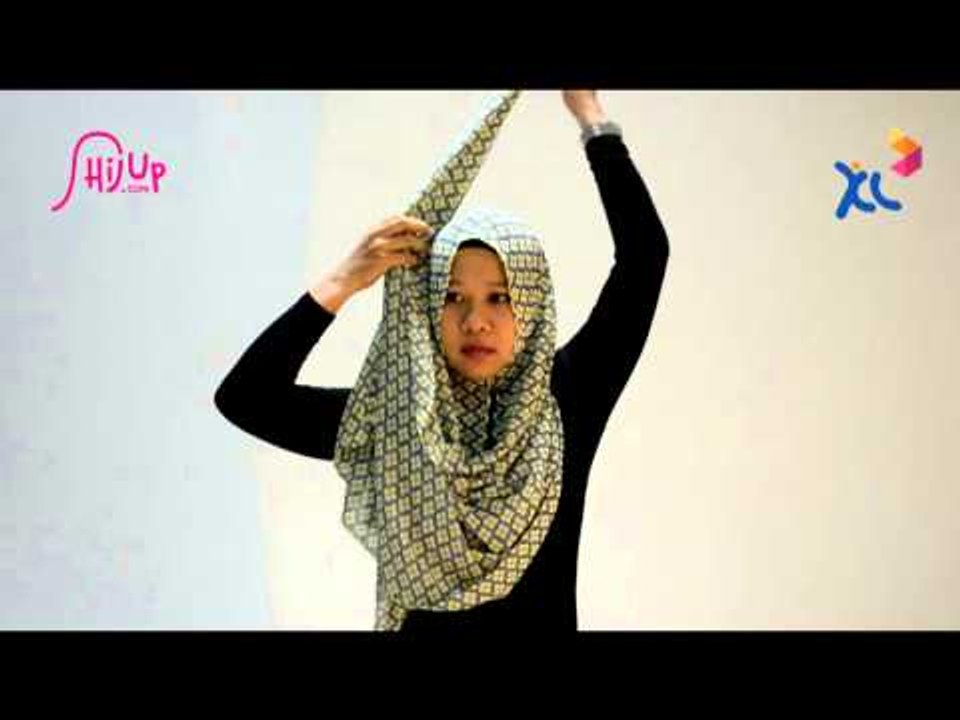 HijUp Tutorial by Nela Mulsifa