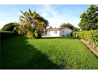 10900 SW 126 AV,Miami,FL 33186 House For Sale-thEsYsfbMbs