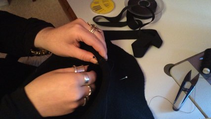 Des chapeaux sur-mesure avec Ludivine