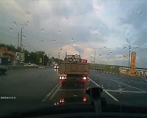 سبحان الله كاد ان يعمل حادث خطير ونجى منه ؟