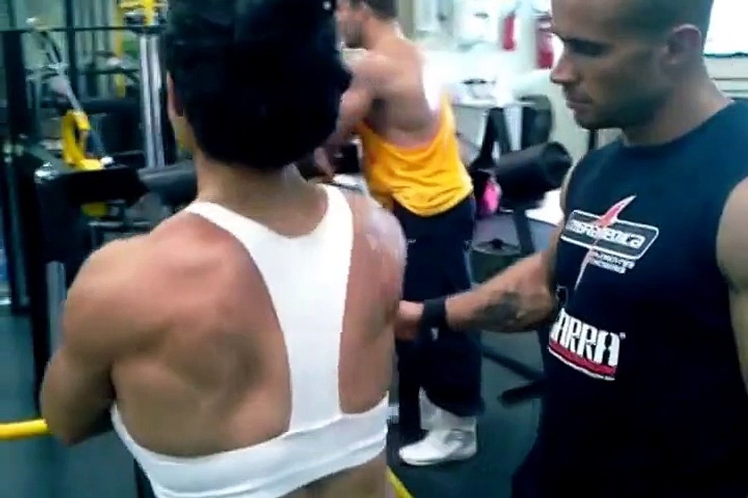 Isadora Castro back muscle