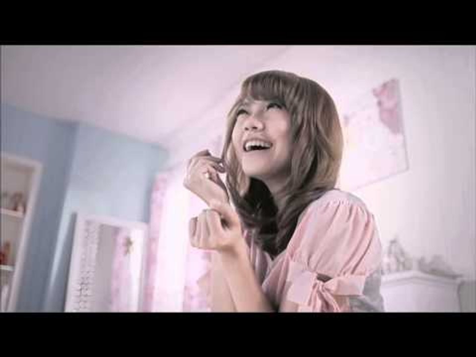 Cherrybelle Iklan Eskulin Cologne Gel