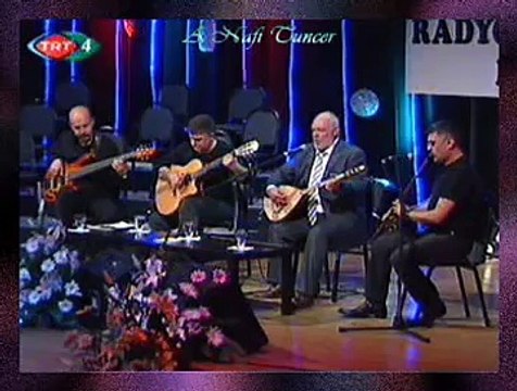 Musa EROĞLU (Bağlama) *Başım Alır Diyar Diyar Giderim* (Nem Kaldı) (2)