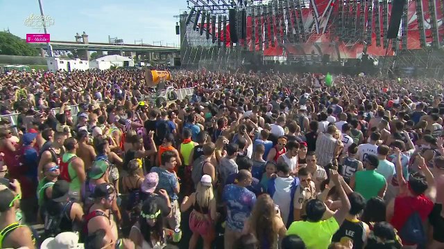 Bassjackers - Live @ Electric Zoo: Transformed 06.09.2015 06:10PM