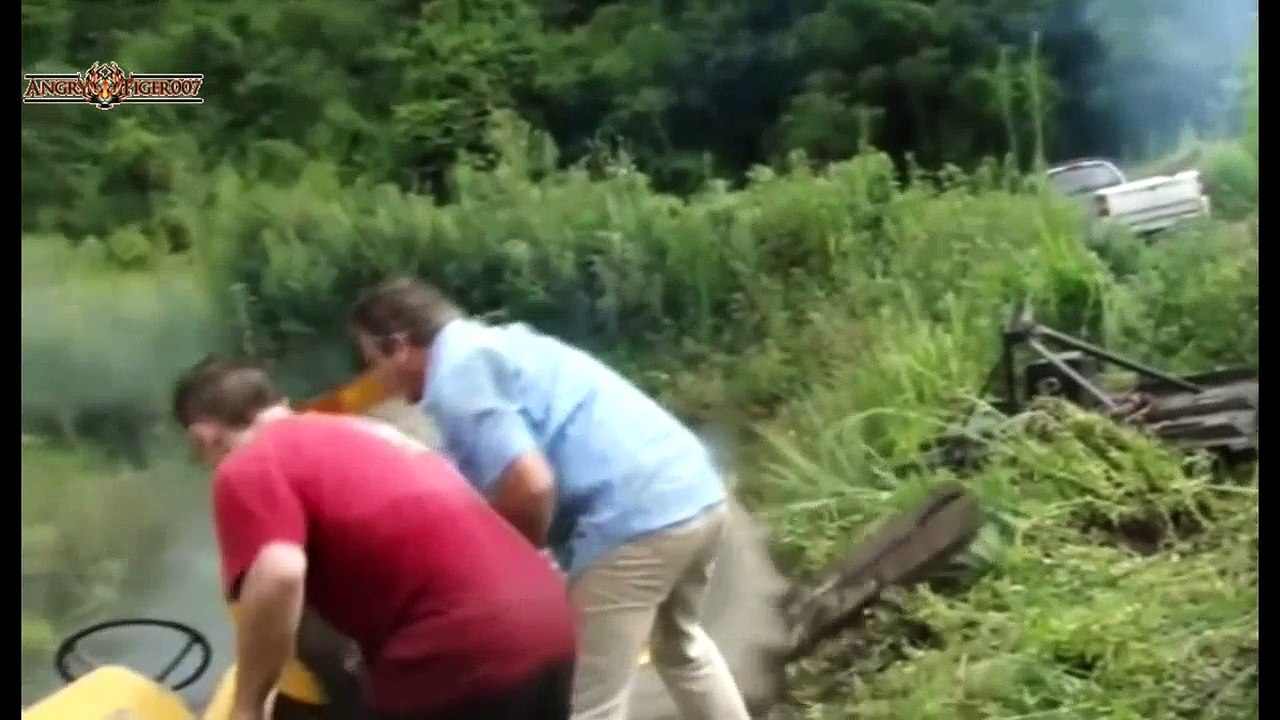 Compilation kecelakaan SEMPURNA dan GAGAL pekerja dan mesin - agustus 2014