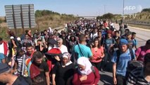 Migrants blocked in Turkey inch closer to Greek border