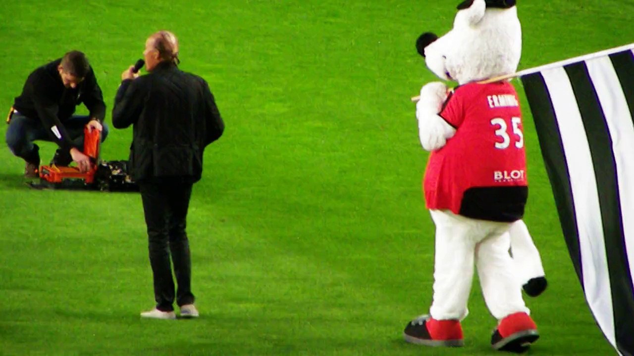 18/09/15 : SRFC-LOSC : Bro Gozh par Alan Stivell