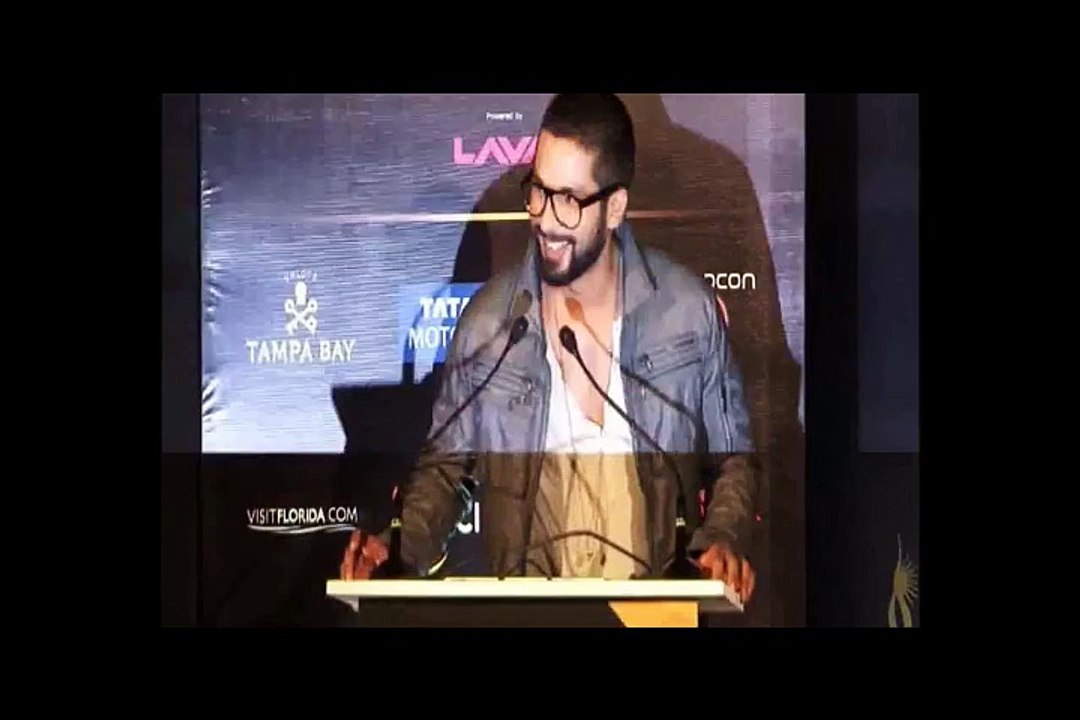 Shahid Kapoor ALL PRAISES for Hrithik Roshan and his dance