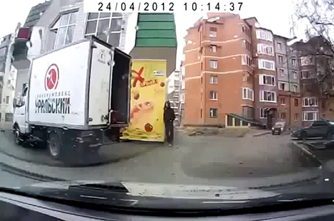 KAMYONUN ARKASINDA BEKLEYEN HIRSIZ KOMK VDEO