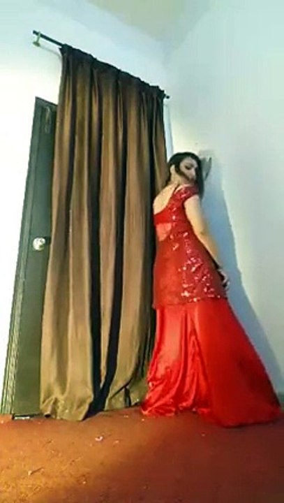 Aneesa Hot Dance