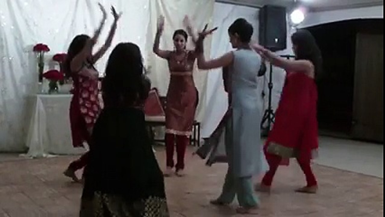 Beautiful Girls Dance