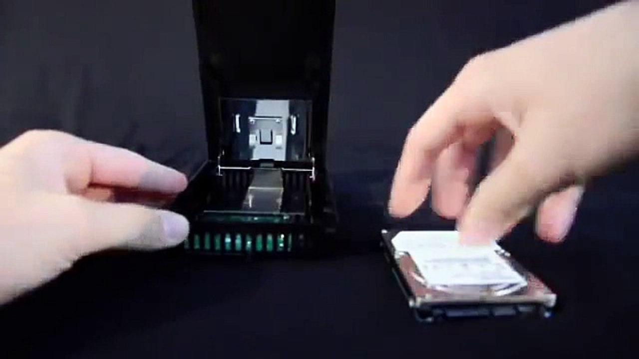 ICY DOCK MB882SP-1S-1B 2.5 SSD  SATA HDD to 3.5 SATA Converter for ATX case, Server and Rackmount