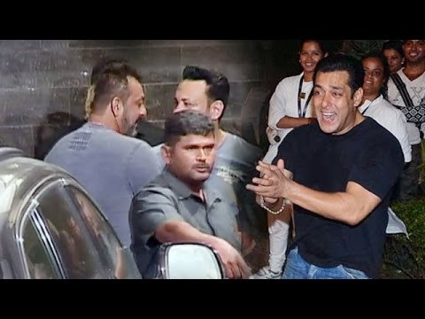 Sanjay Dutt At Salman Khan's Ganpati Visarjan 2015