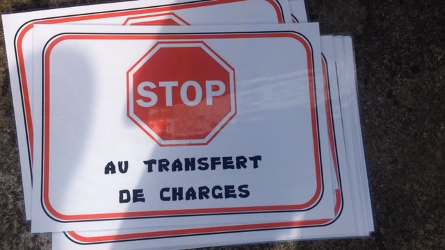 200 élus se mobilisent contre la baisse des dotations de l'Etat