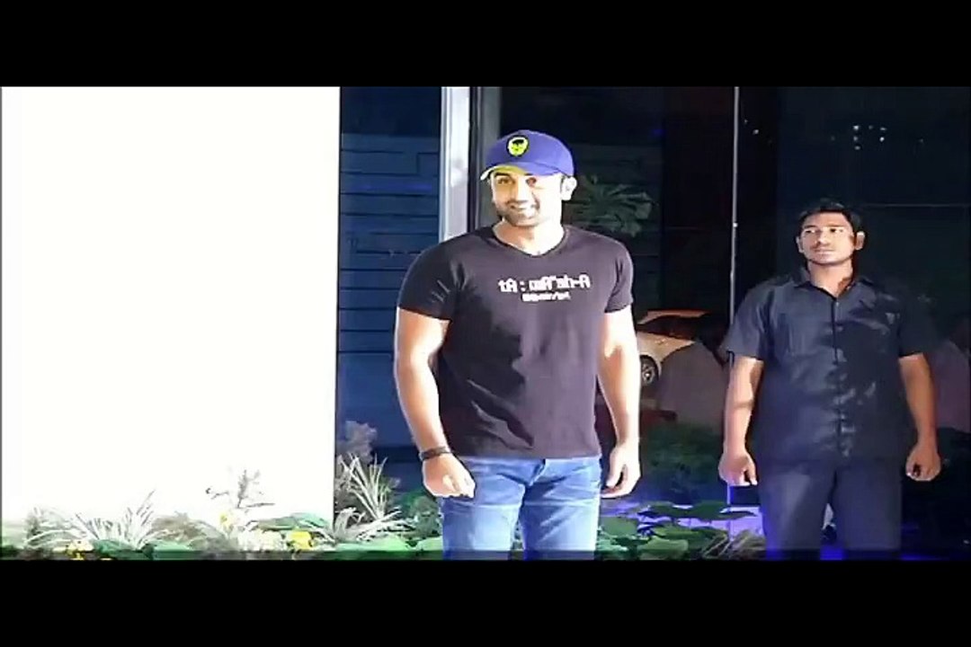 Ranbir Kapoor spotted at the wrap up party of the movie TAMASHA