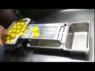 اداة لفصل صفار البيض  يستخدمونها أصحاب محلات الحلويات  Egg Separator