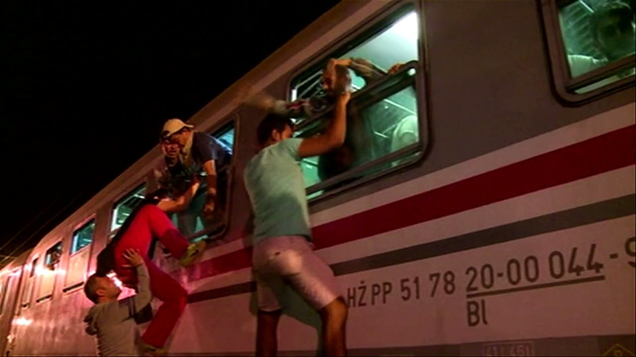 Thousands of migrants stranded in eastern Croatia