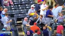 Un fan se prend une balle de baseball en plein tête en voulant la rattraper
