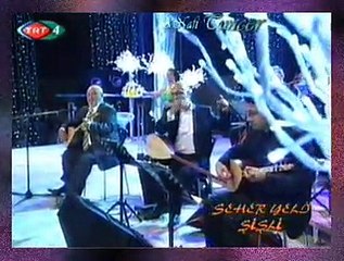 Musa EROĞLU (Bağlama) *Dedem Korkut* (Yüce Dağdan Bir Yel Esti Hey)