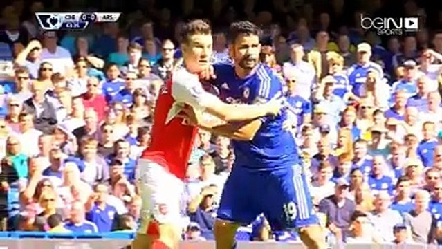Quand Diego Costa provoque l'expulsion de Gabriel Paulista et met une gifle à Koscielny