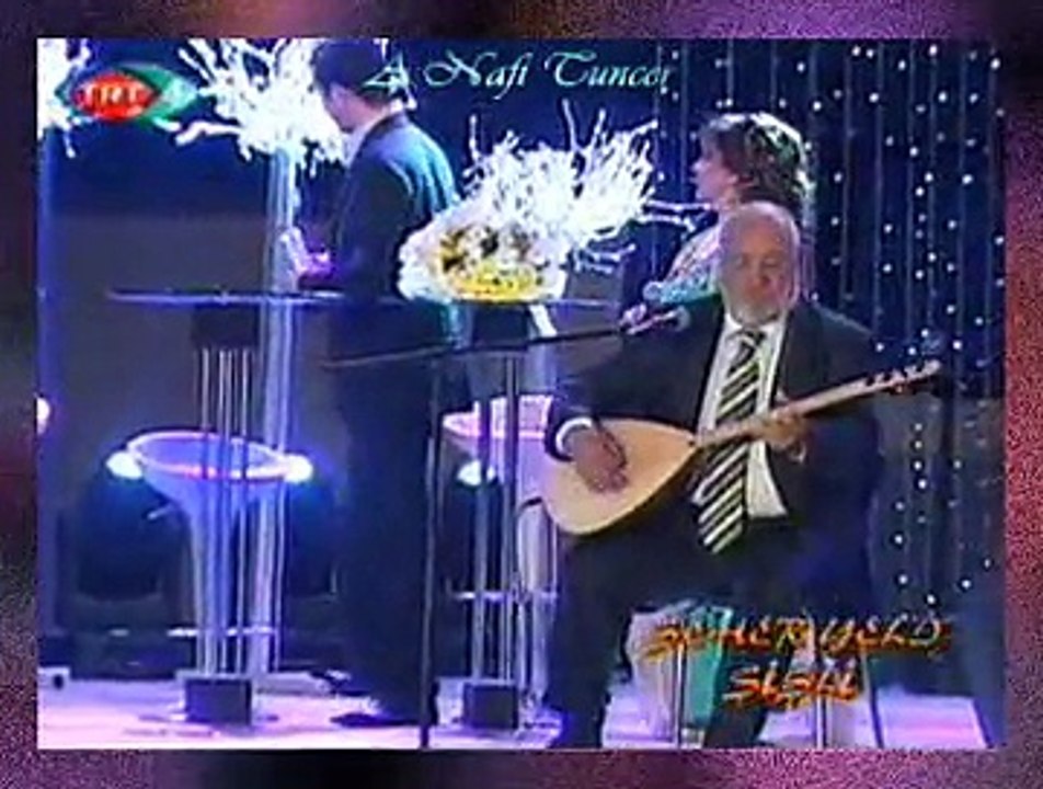 Musa EROĞLU (Bağlama) *Seher Yeli Bizim Ele Gid...